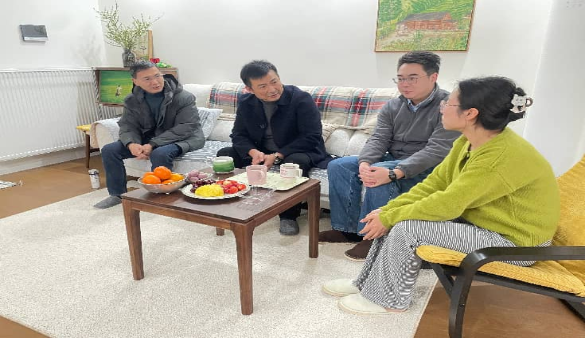 搭建單位家庭“連心橋”，共筑廉潔從業(yè)“防護(hù)堤”--興馬交易集團(tuán)開(kāi)展“政治家訪(fǎng)”活動(dòng)